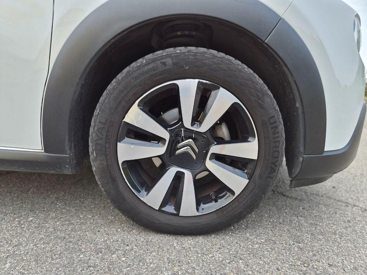 Citroen C3 1.2 puretech Shine s&s 110cv eat6