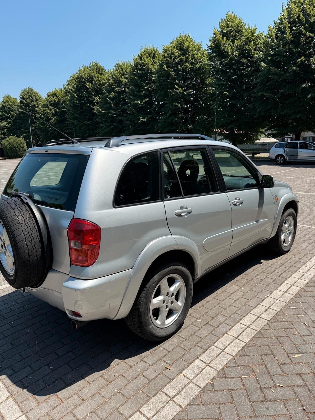 Toyota RAV 4 RAV4 2.0 Tdi D-4D cat 5 porte