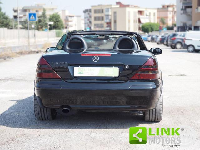 MERCEDES-BENZ SLK 200 136 cv