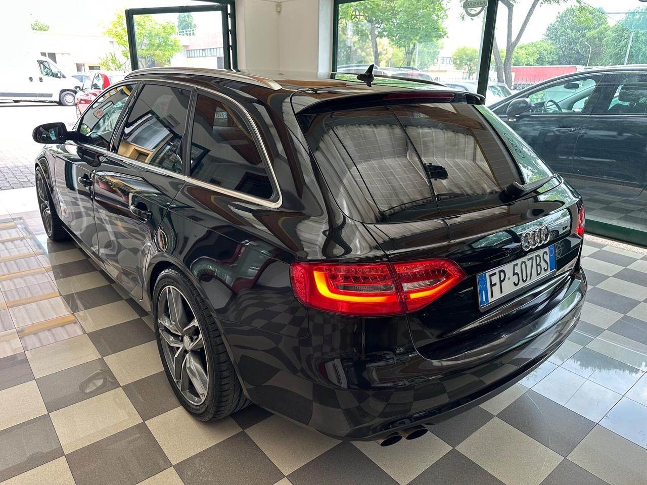 Audi A4 Avant 2.0 TDI 143CV Impeccabile