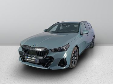 BMW 540d Touring 48V xdrive MSport auto