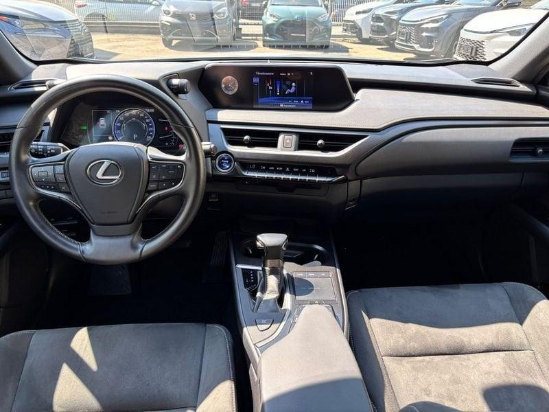 Lexus UX Hybrid Premium 2WD