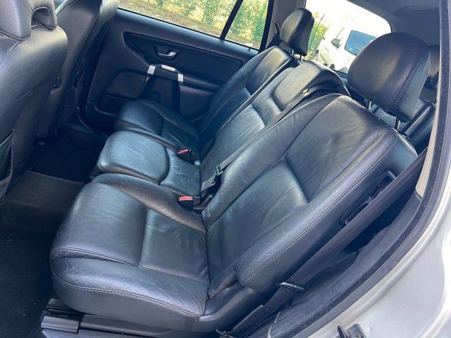 VOLVO XC90 2.4 D5 185 CV AWD Momentum 7 Posti