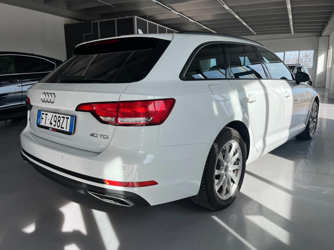 Audi A4 Avant 40 TDI S tronic S line edition- PERFETTA !!!