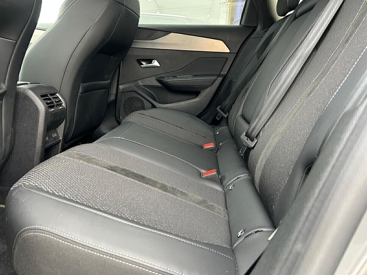 Peugeot 308 SW GT BlueHDi 130 EAT8 SPOTICAR