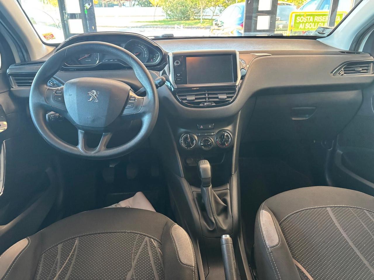 PEUGEOT 208 ANNO 2012 DS 1.4 ADATTA NEOPATENTATI KM 230 MILA