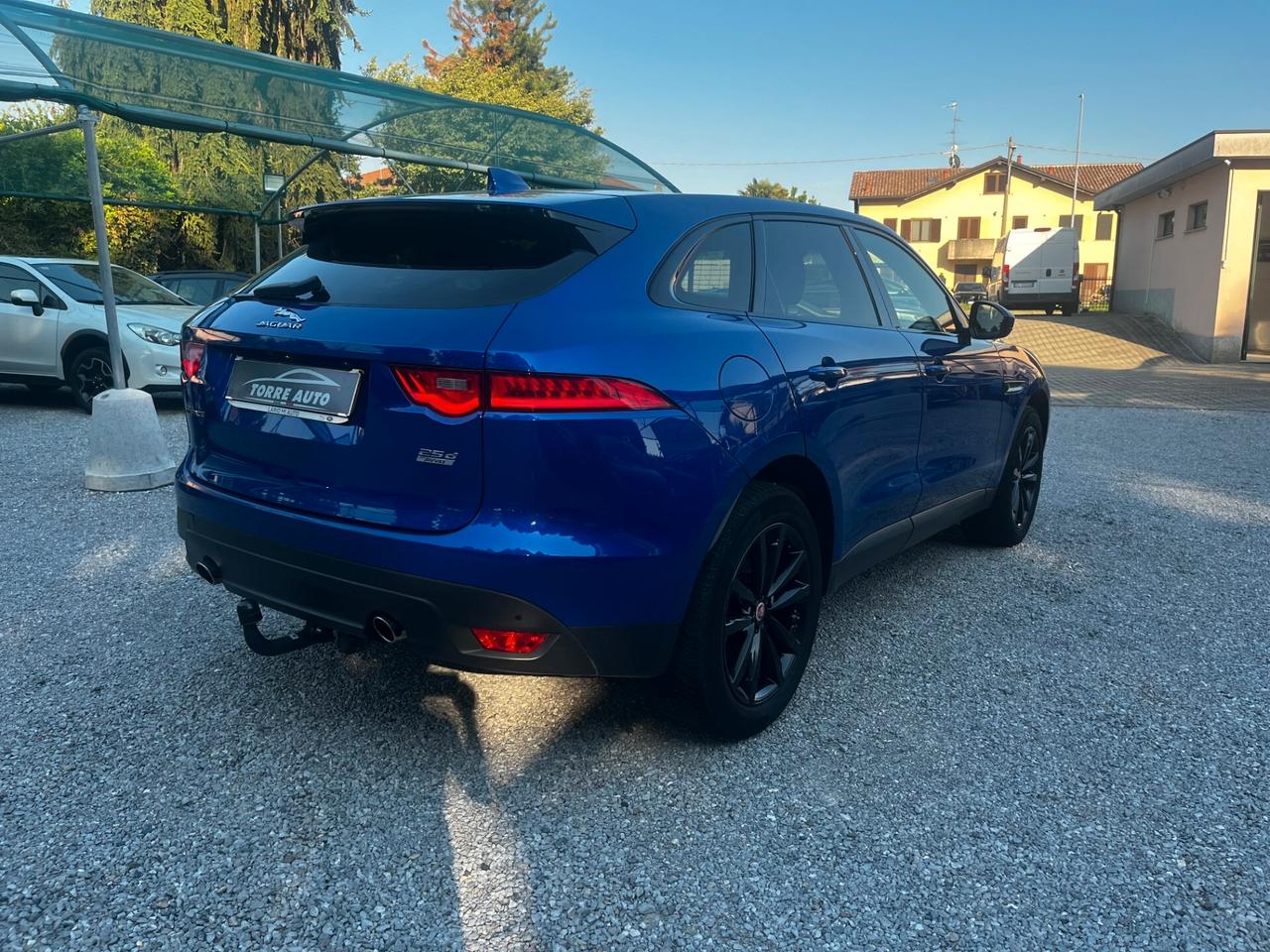 Jaguar F-Pace 2.0 D 240 CV AWD aut.