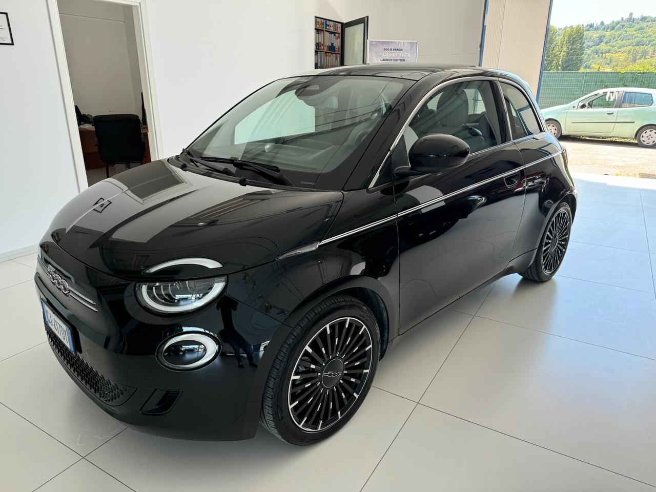 Fiat 500 La Prima Berlina 42 kWh