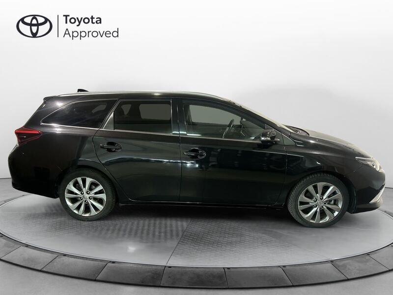 Toyota Auris Touring Sports 1.8 Hybrid Lounge