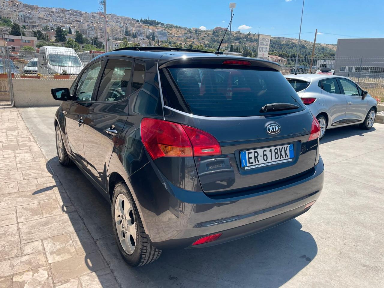 Kia Venga 1.4 CRDi 90CV Cool con tetto panoramico
