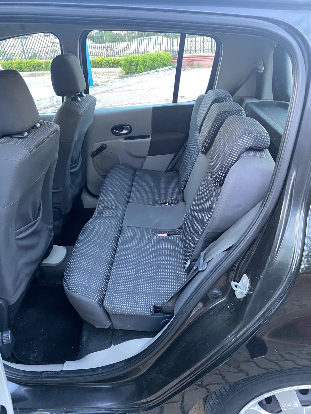 Renault Modus 1.2 16V Confort Authentique