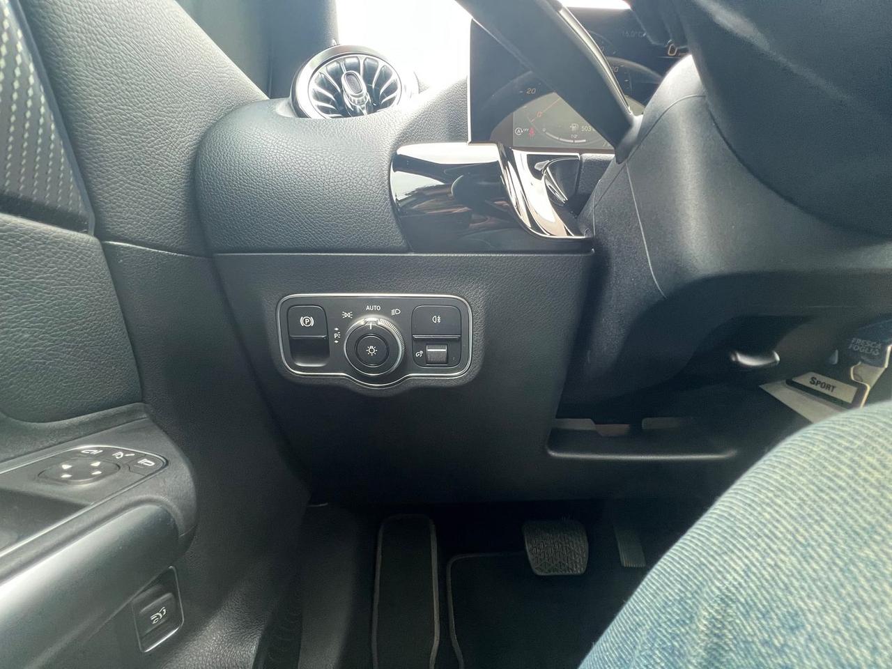 Mercedes-Benz B 180 Sport Plus B 180 D #7534