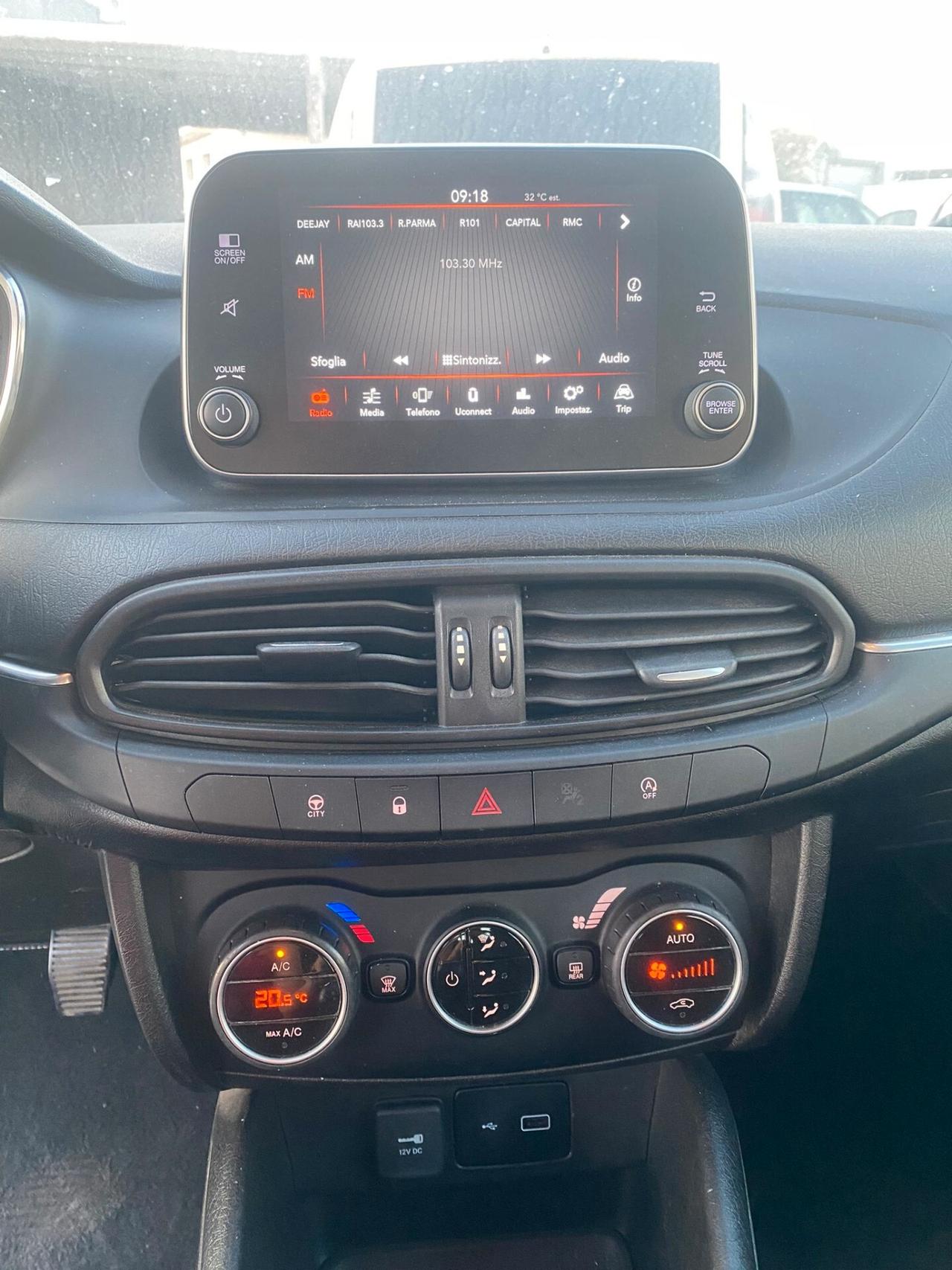 Fiat Tipo 1.6 Mjt S&S SW Lounge