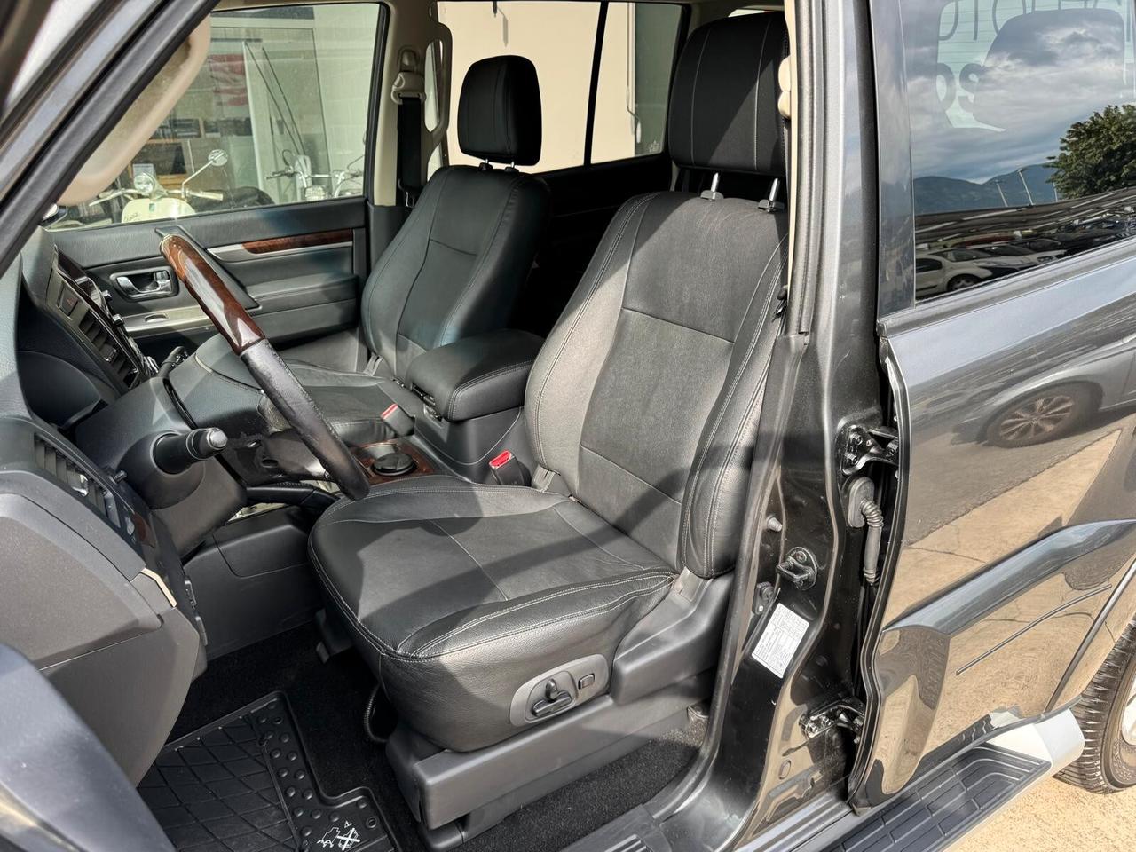 Mitsubishi Pajero 3.2 DI-D 16V aut. 5p. Instyle DPF