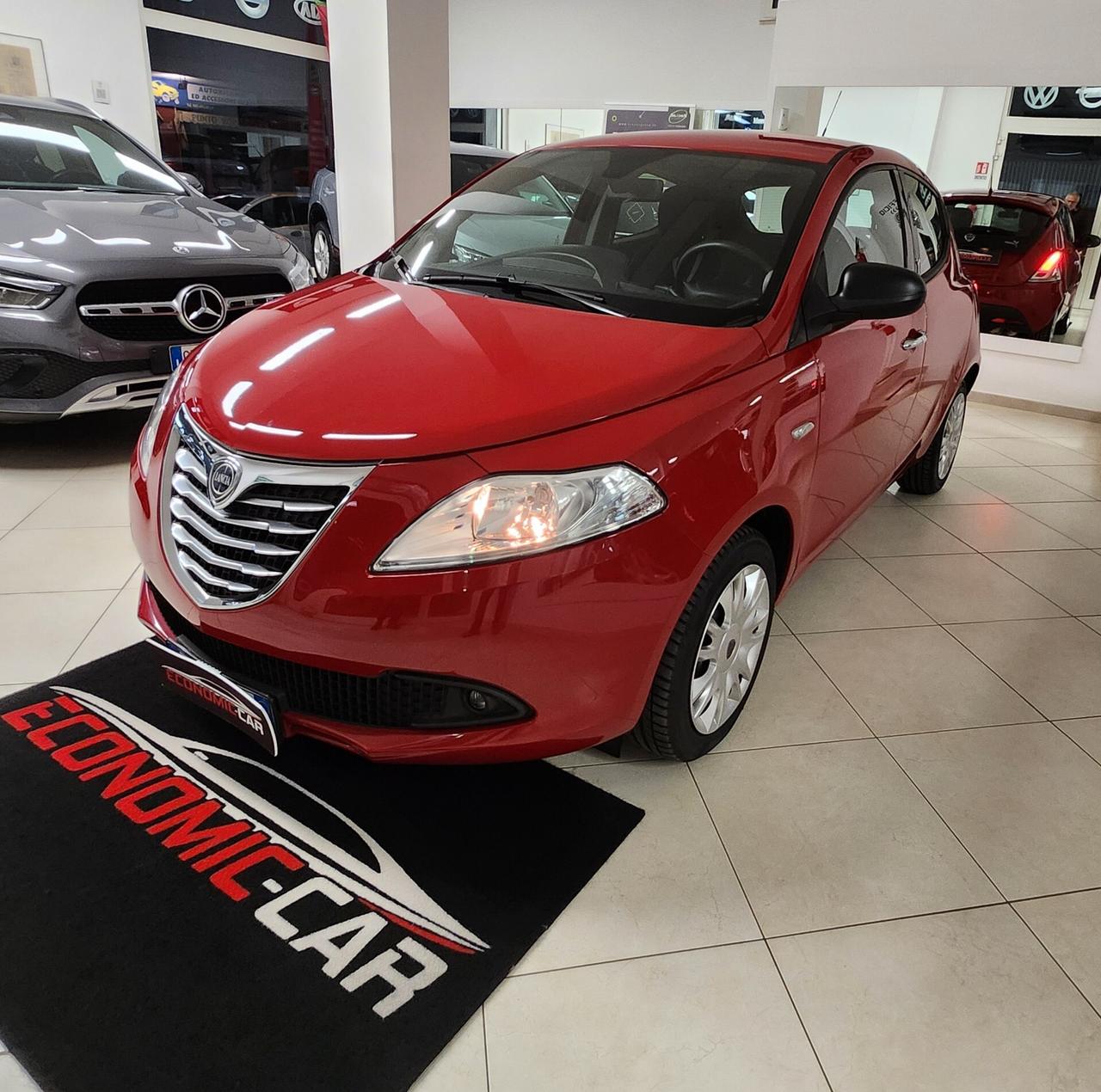 Lancia Ypsilon 1.2 69 CV 5 porte S&S Gold