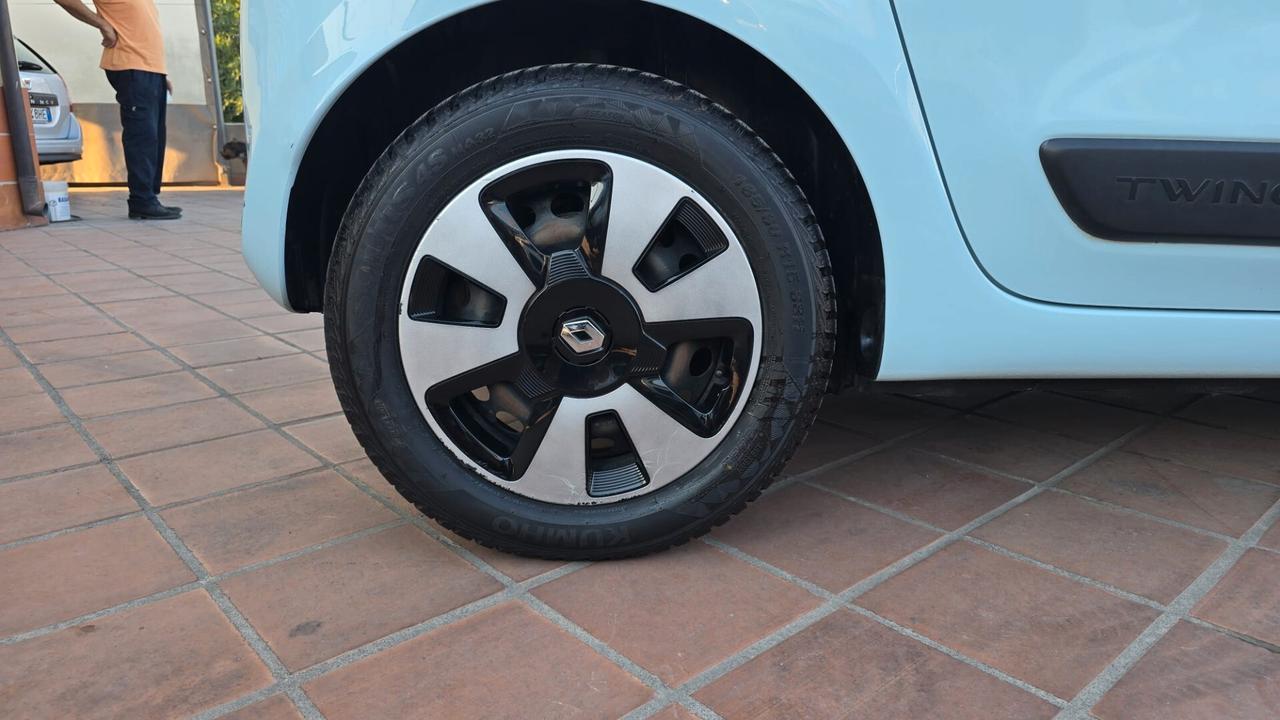 Renault Twingo SCe EDC La Parisienne