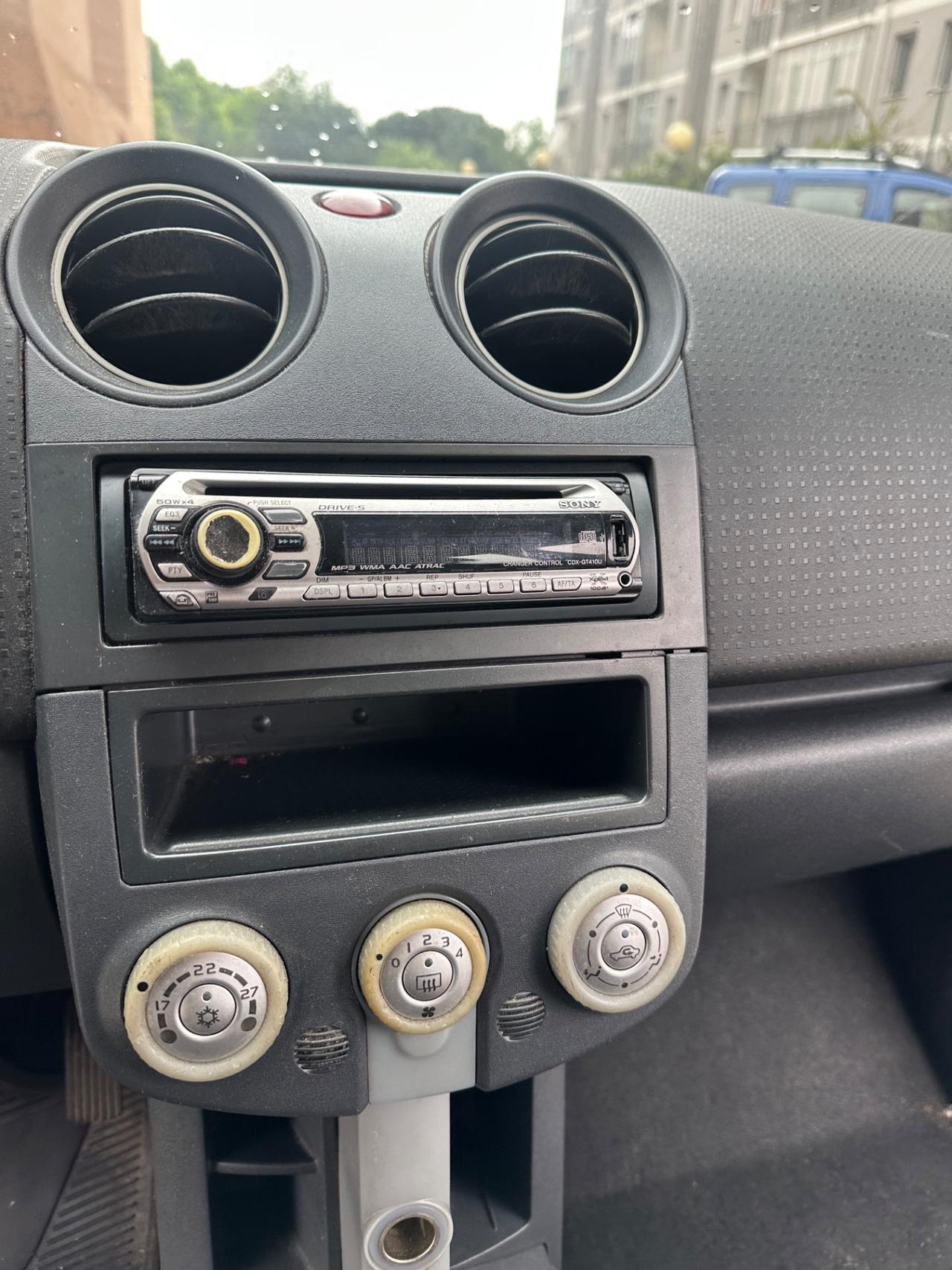 Mitsubishi Colt 1.1 12V 3p. Inform