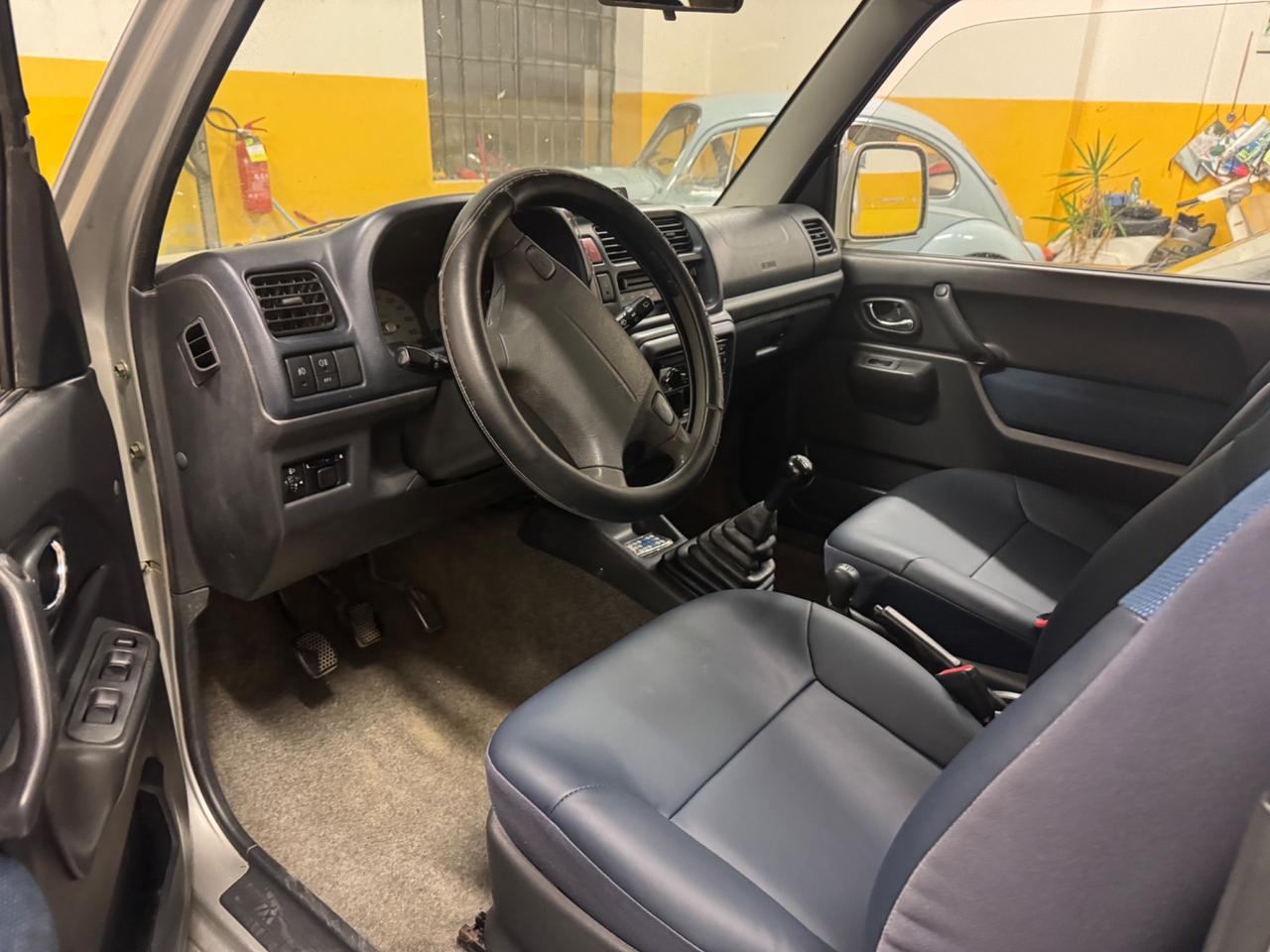 Suzuki Jimny 1.3i 16V cat 4WD JLX Special07/2002