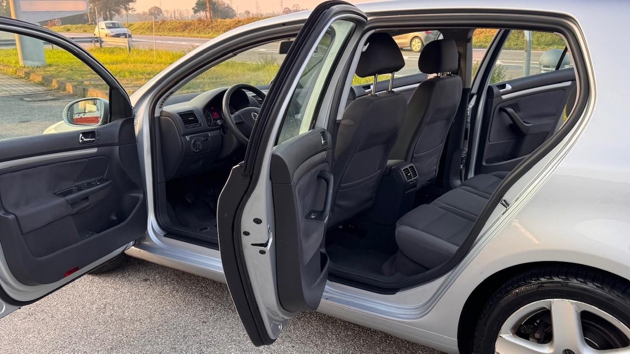 Volkswagen Golf 2.0 16V TDI 5p. Comfortline