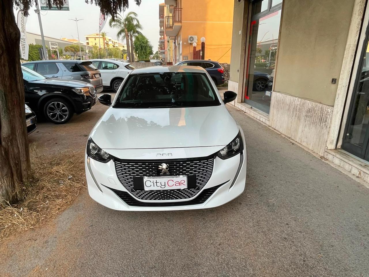 Peugeot 208 motore elettrico 136 CV 5 porte Active