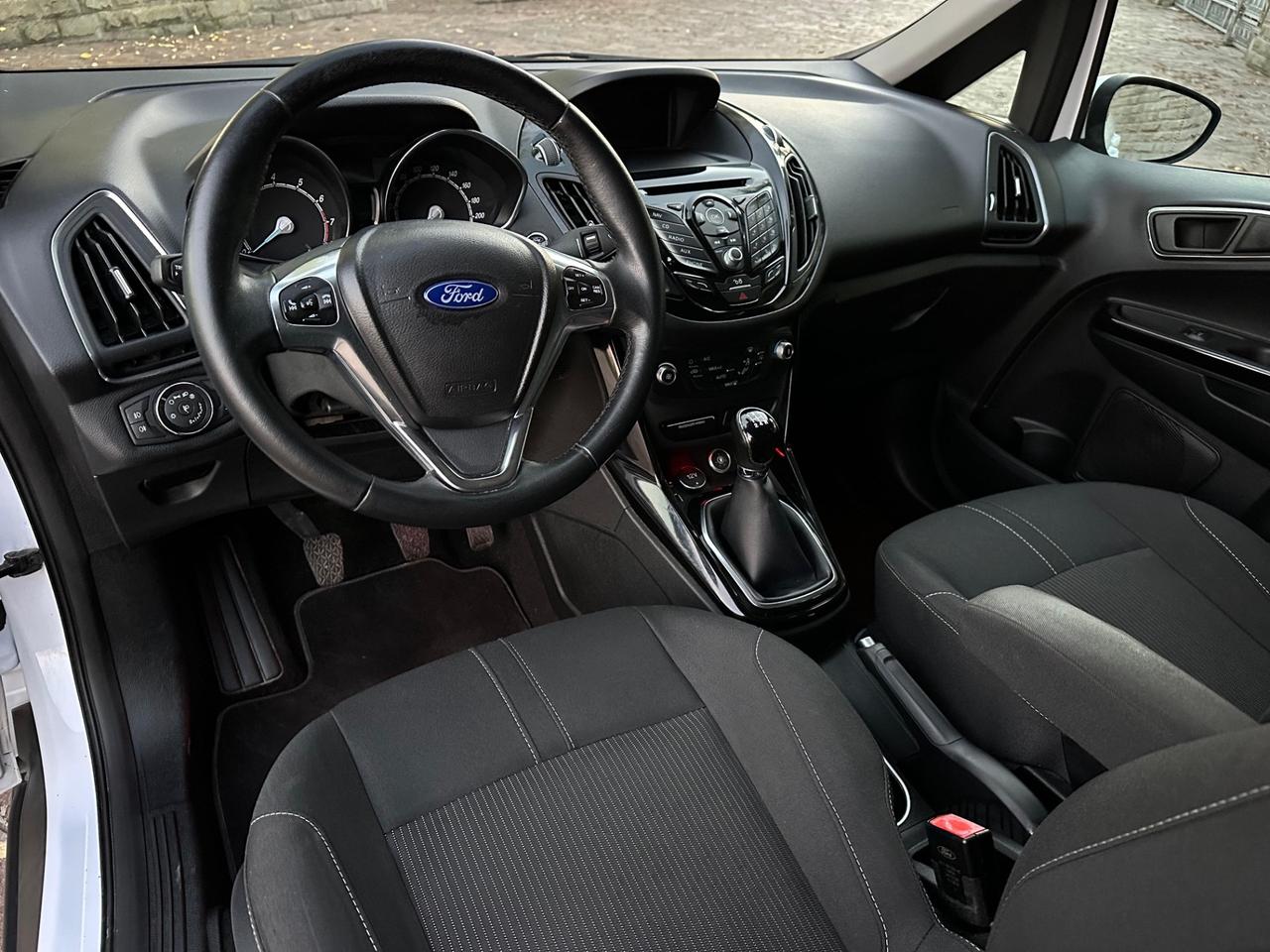 Ford B-Max 1.4 90 CV GPL Titanium Neopatentati