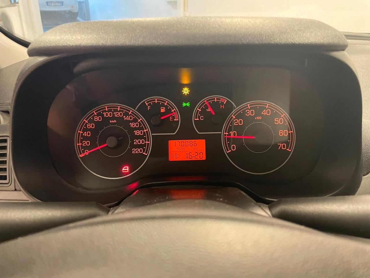 FIAT PUNTO 1.2 - OK NEOPATENTATI - EURO 4