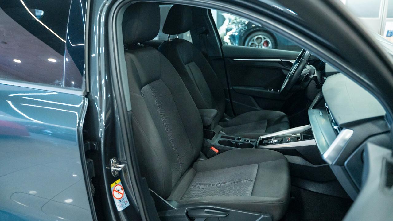 Audi A3 SPB 30 TDI S TRONIC SPORT XENO NAVI FULL OPTIONAL