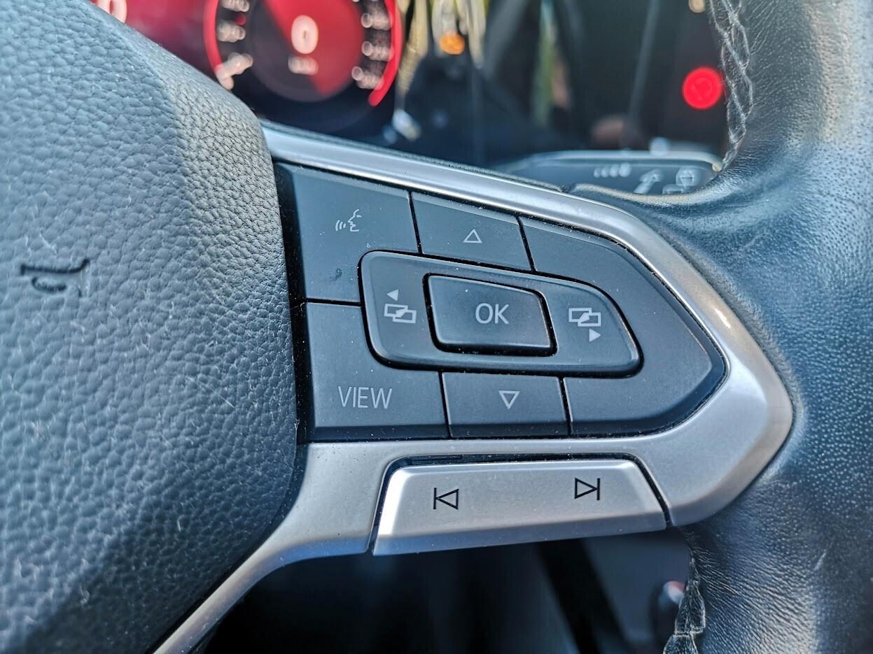 Volkswagen Golf 2.0 TDI SCR Style Tetto apribile