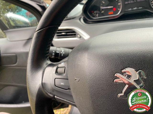 PEUGEOT 208 5 porte Like