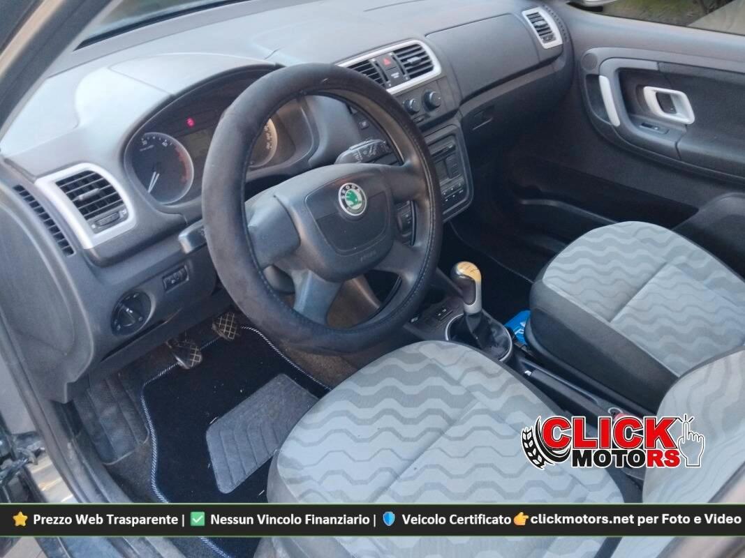 Skoda Fabia 5 Porte Fabia II 2010 Berlina Fabia 1.4 tdi Style 70cv