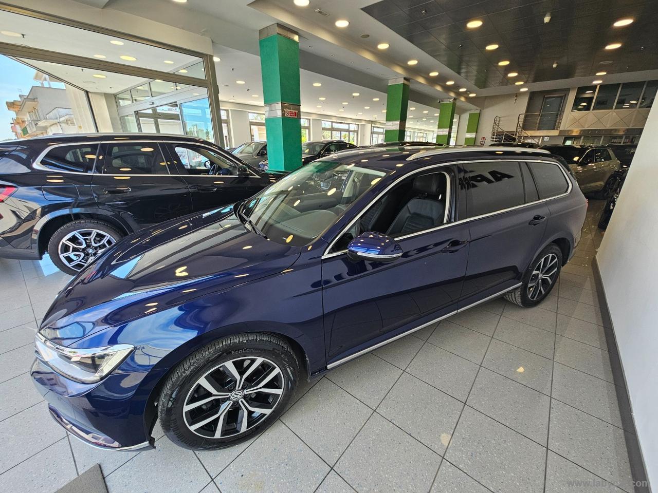 VOLKSWAGEN Passat 2.0 TDI DSG Business BlueMot Tech