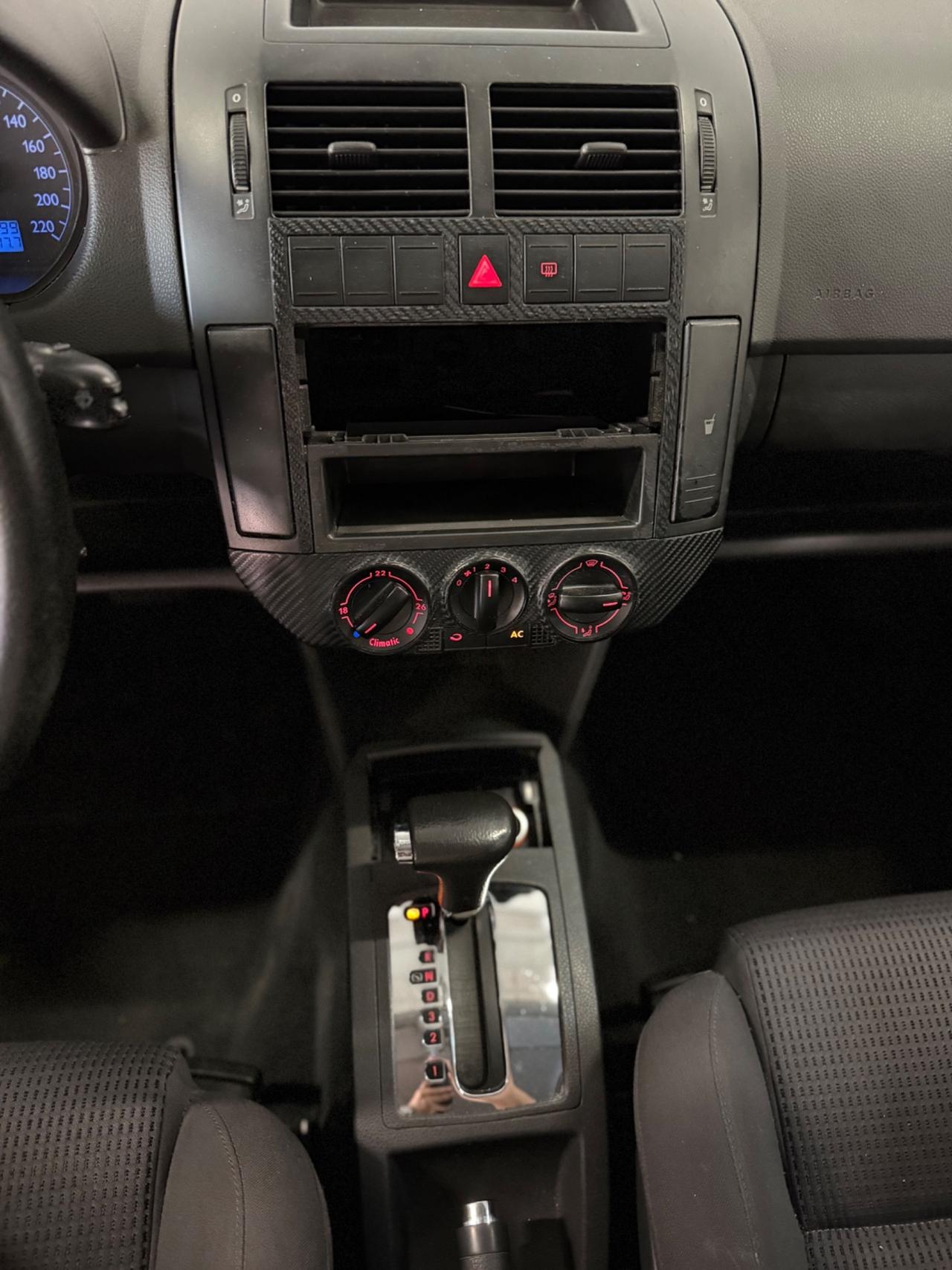 Volkswagen Polo 1.4 16V 5p. Trendline