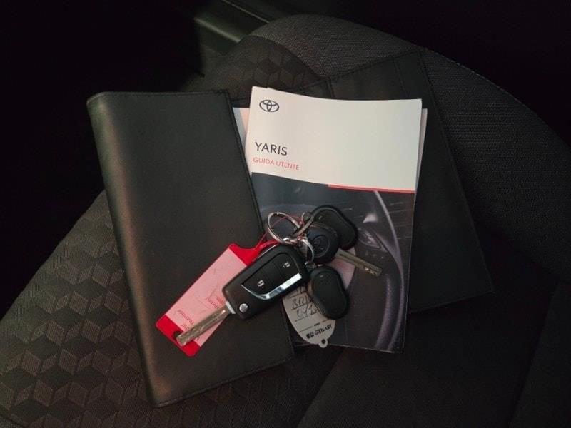 Toyota Yaris 4ª serie 1.5 Hybrid 5 porte Trend