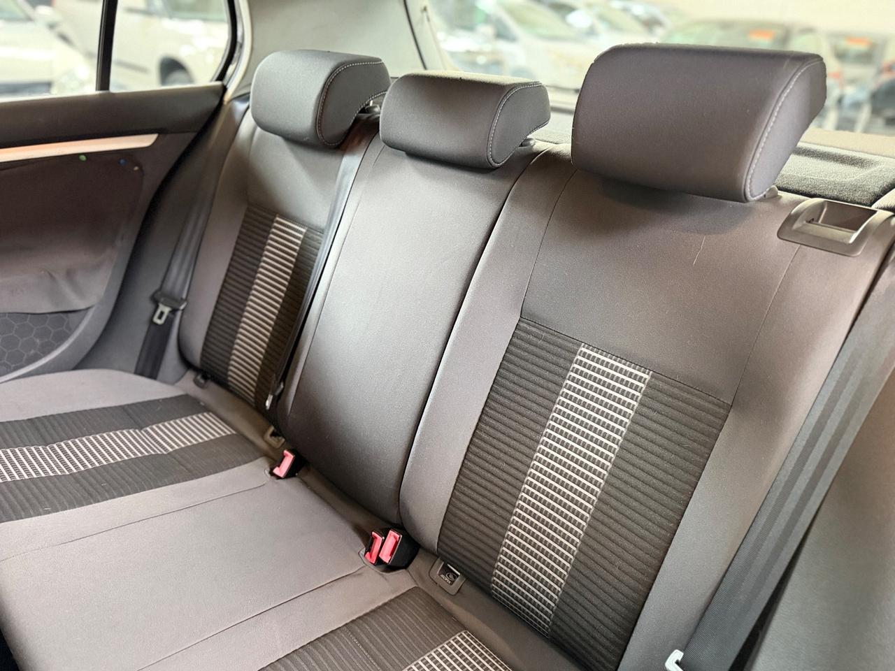 Volkswagen Golf 1.6 5p. United BiFuel GPL NEOPATENTATI