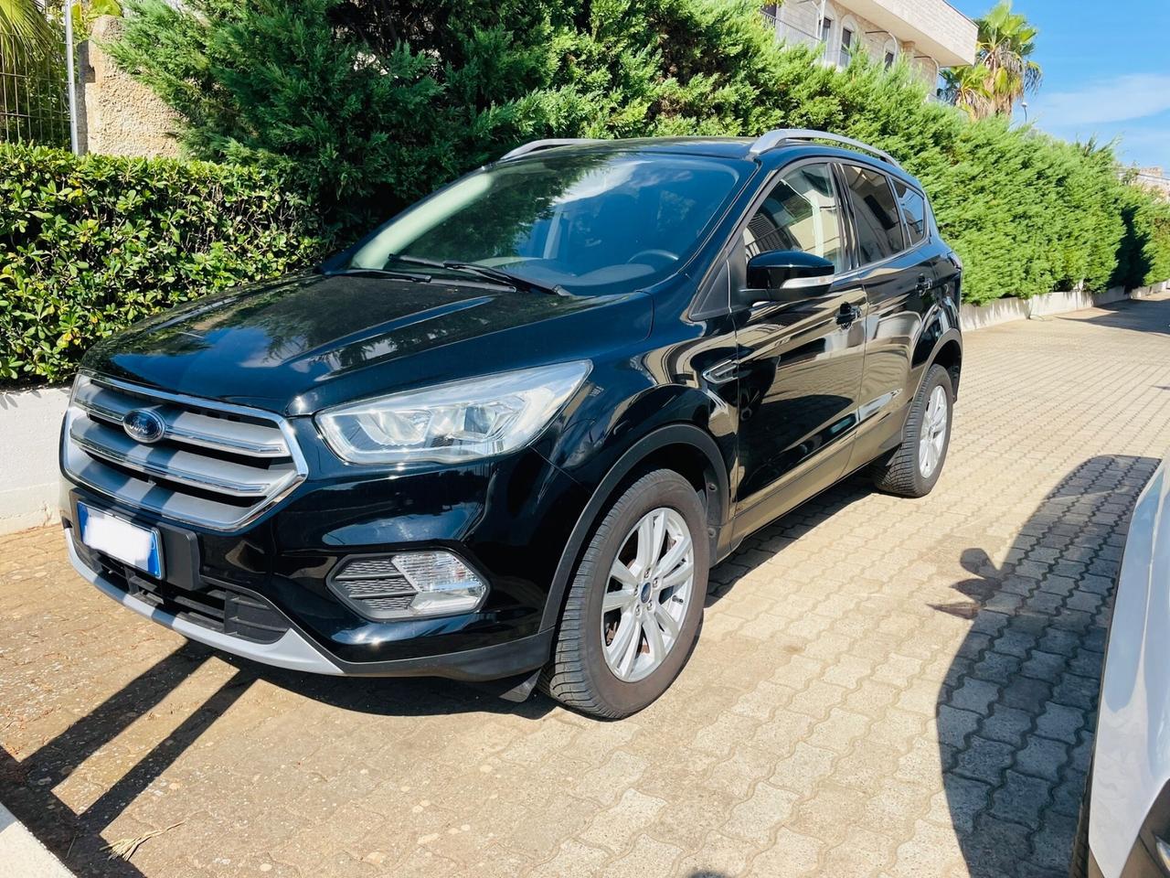 Ford Kuga 1.5 TDCI 120 CV km cerchi in lega,retrocamera 108000 2WD Titanium