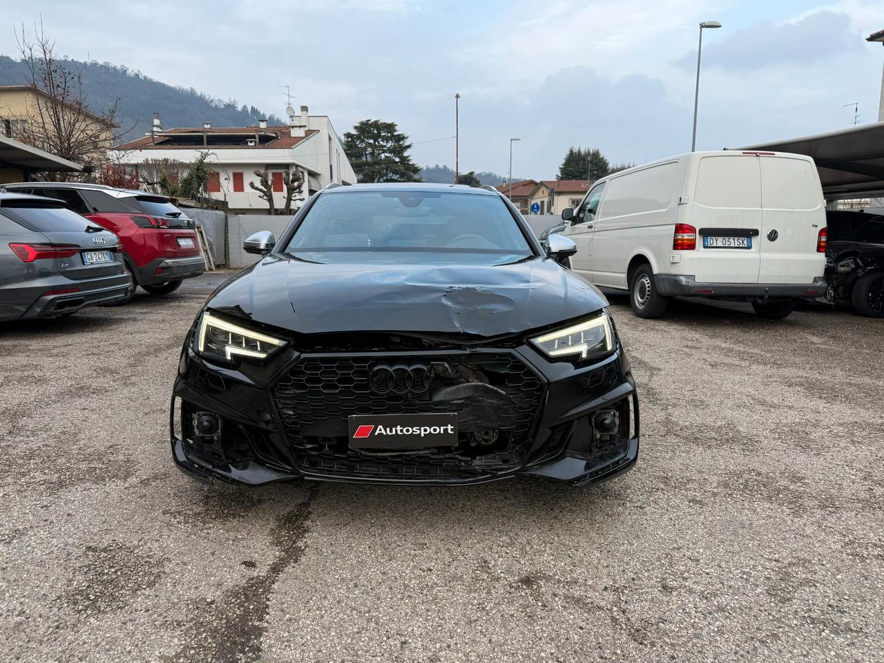 Audi RS 4 Avant 2.9 TFSI quattro 450 CV ! INCIDENTATA ! CARBOCERAMICA !