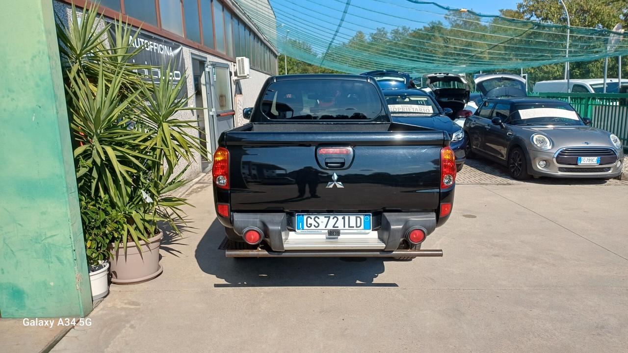 Mitsubishi L200 2.5 DI-D/136CV Double Cab Invite