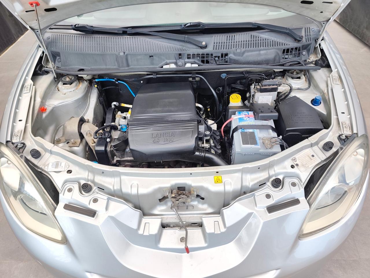 Lancia Ypsilon 1.2 BENZINA KM 134000