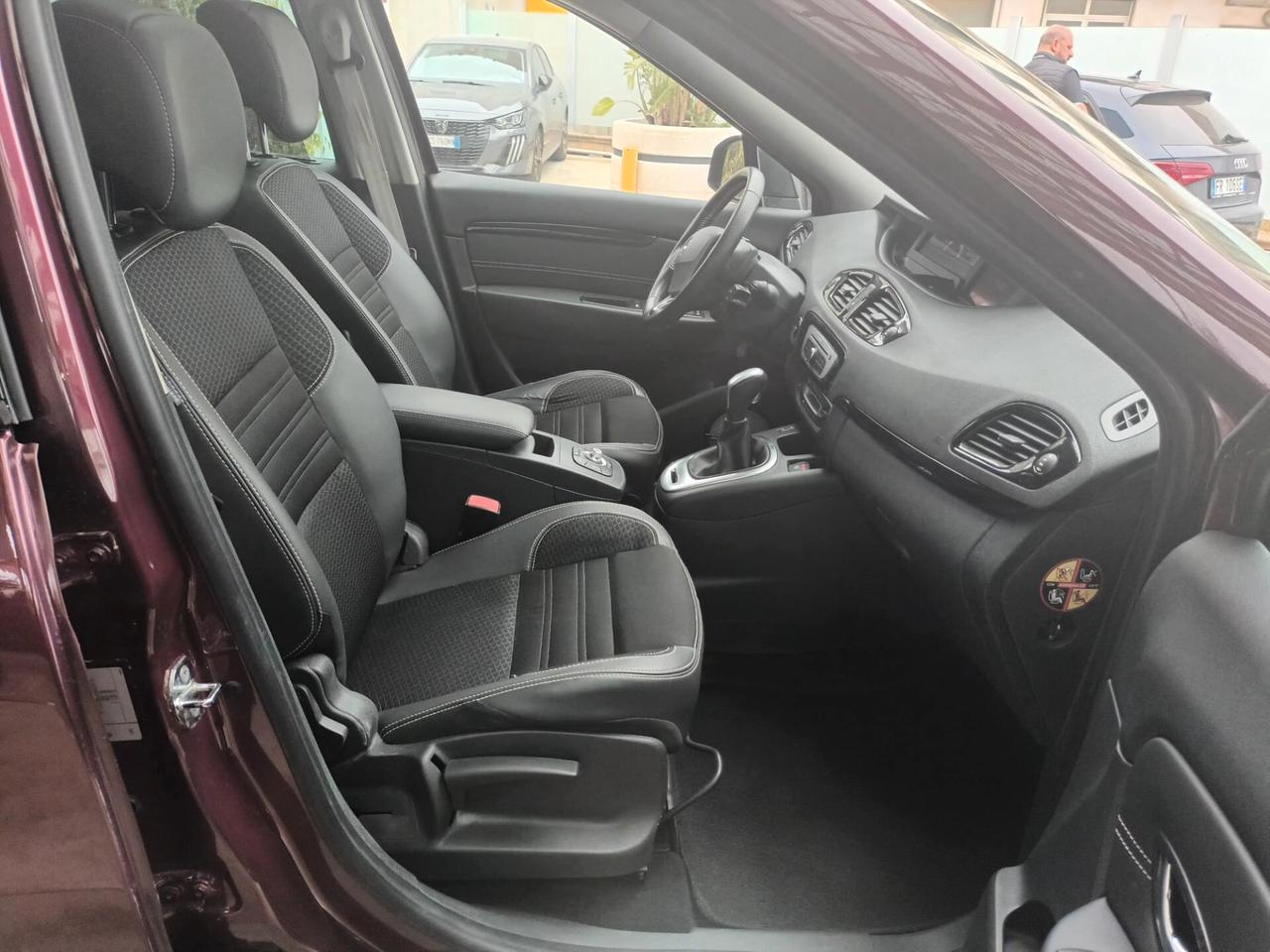 Renault SCENIC XMod 1.5 Energy dCi BOSE 110 CV