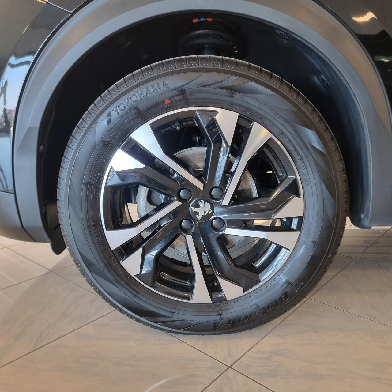 PEUGEOT 2008 ALLURE PACK 1.2 Bz 100cv Euro 6D
