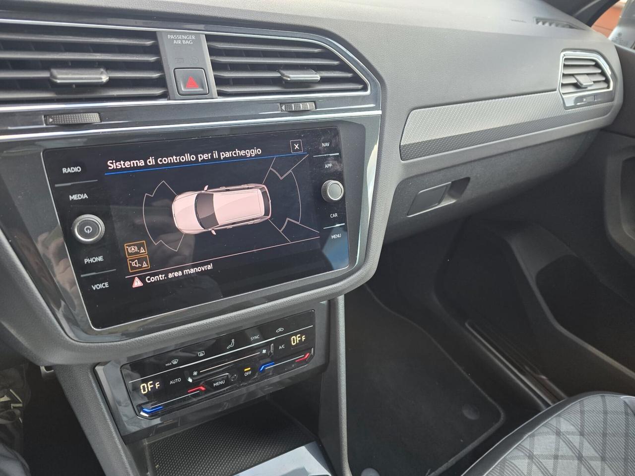 Volkswagen Tiguan 2.0 TDI 150 CV SCR DSG R-Line