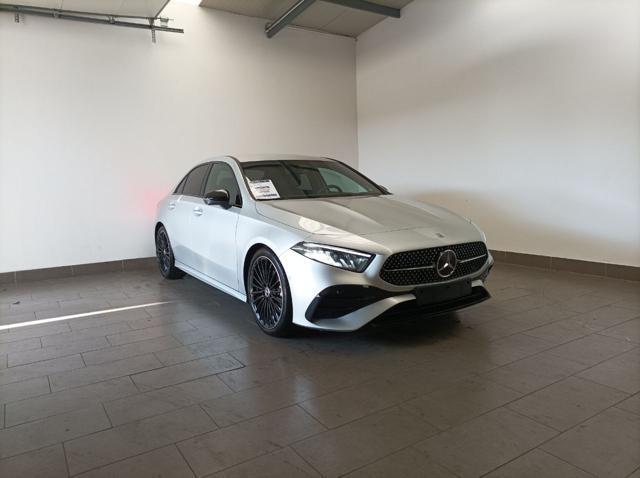 MERCEDES-BENZ A 180 Automatic 4p. AMG Line Premium Plus