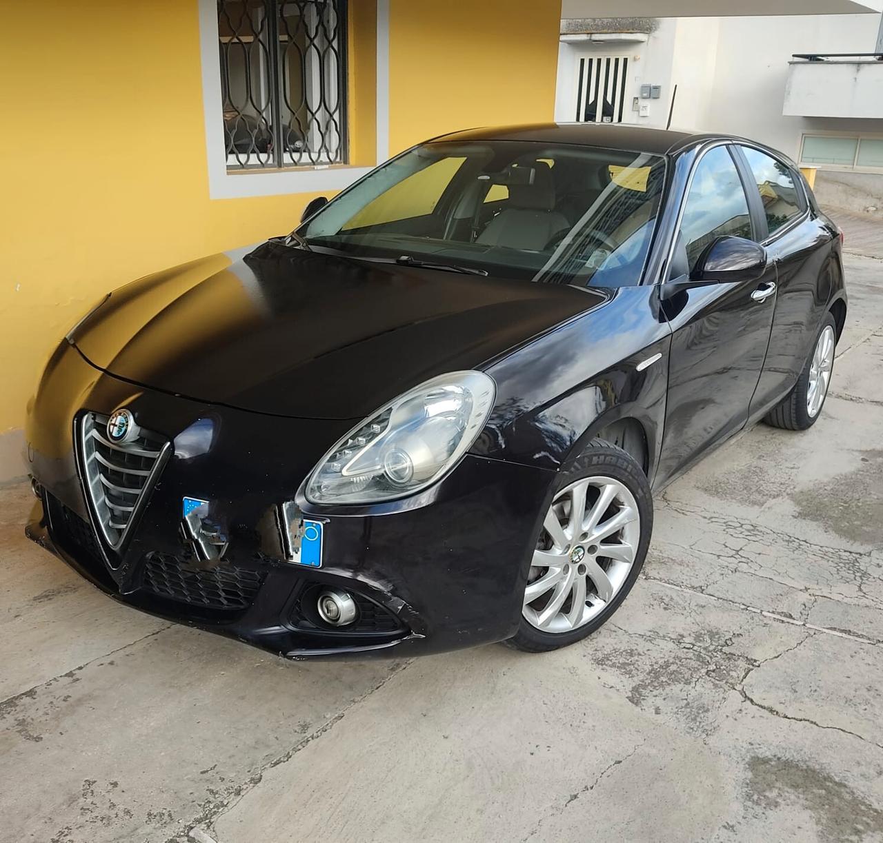 Alfa Romeo Giulietta 1.4 Turbo 120 CV GPL Distinctive fine 2014