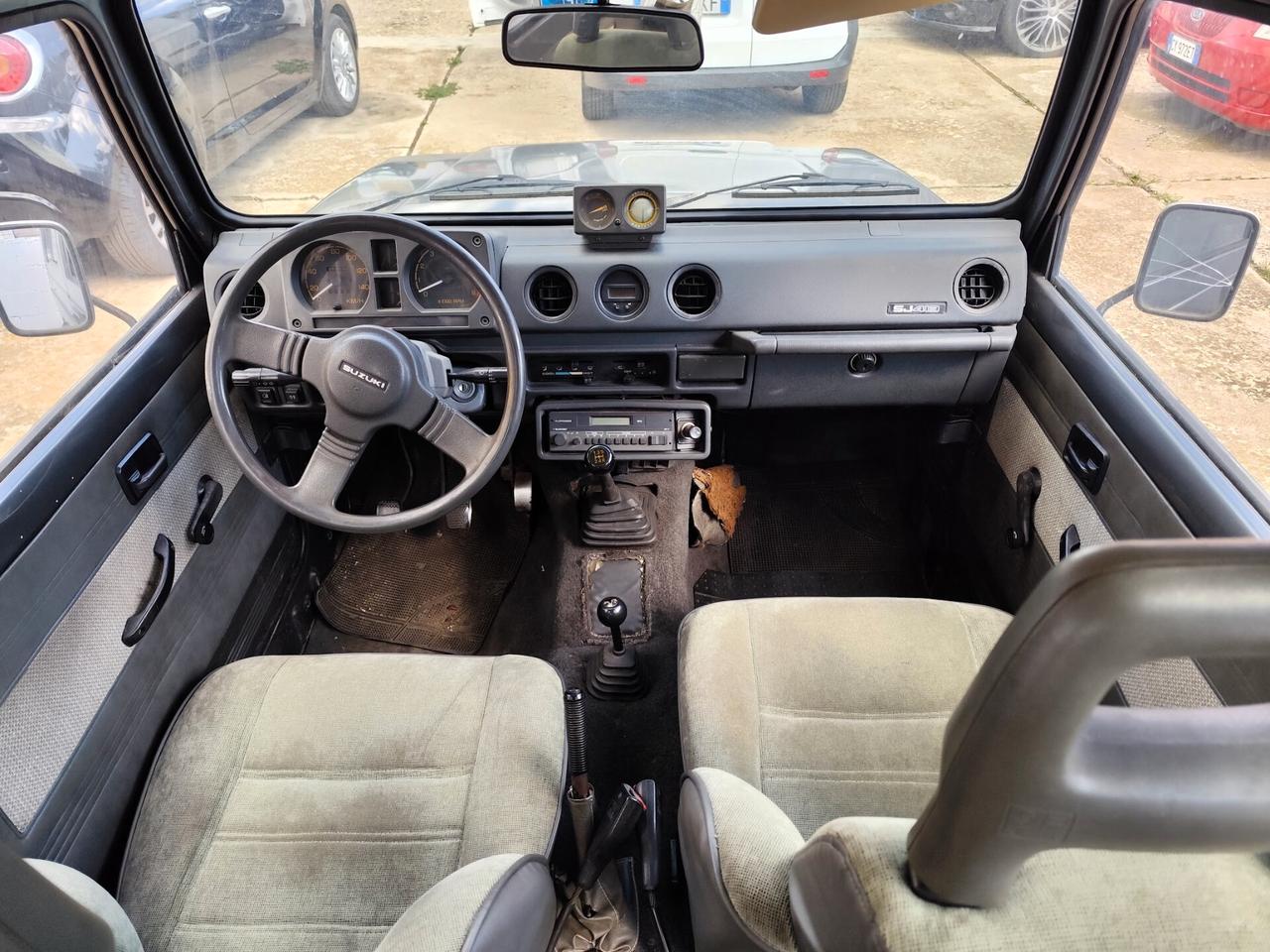 Suzuki SJ 413 SJ413 Berlina TA De Luxe