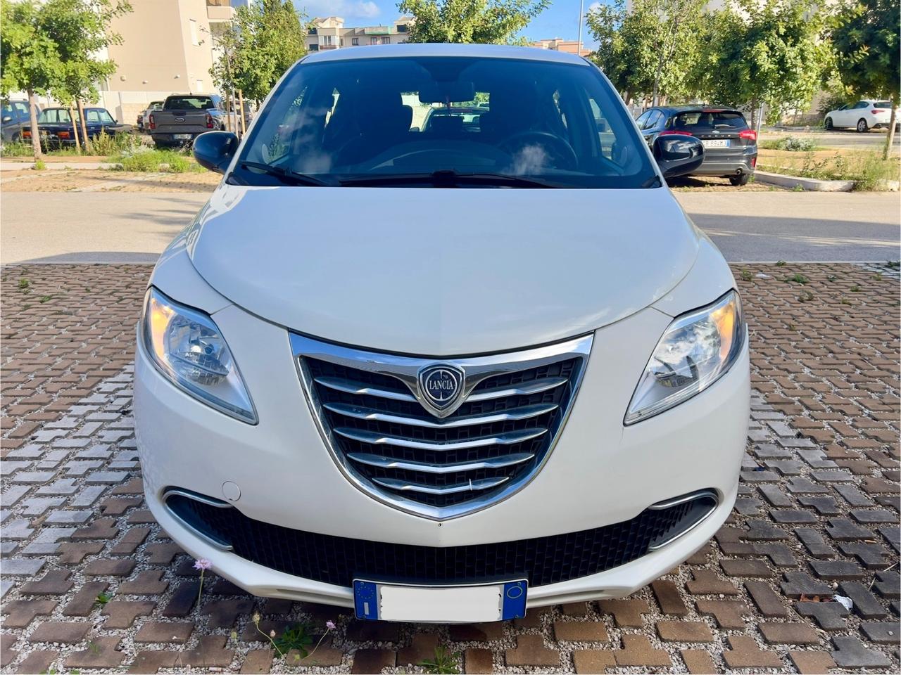 Lancia Ypsilon 1.2 69 CV 5 porte GPL Ecochic Gold