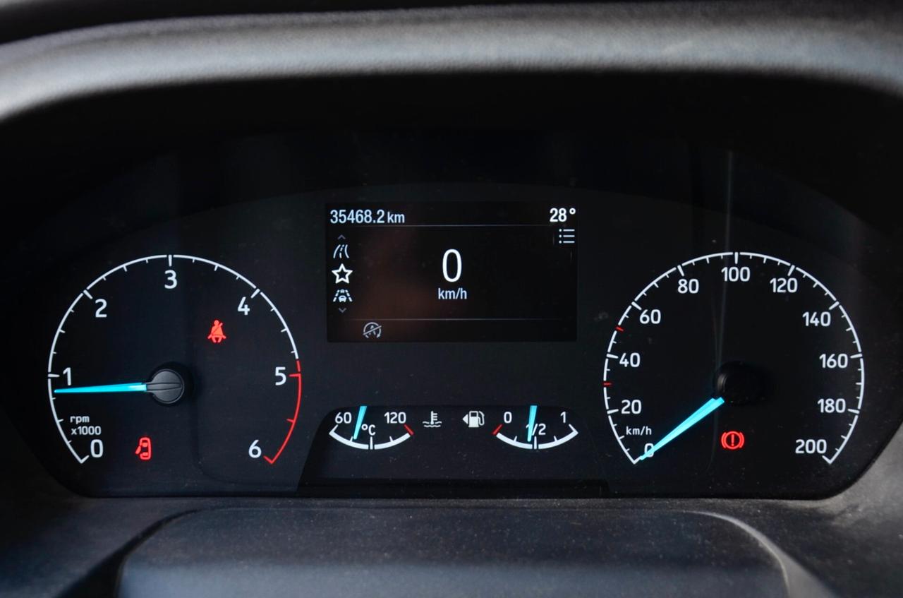 FORD TOURNEO CUSTOM 2.0 ECO HYBRID TITANIUM X 131cv 8 POSTI PASSO LUNGO, GAR. FORD 10/27, SERVICE FORD, UFF ITALIANA, GANCIO TRAINO, RETROCAMERA, PELLE, APPLE ANDROID, PERMUTE