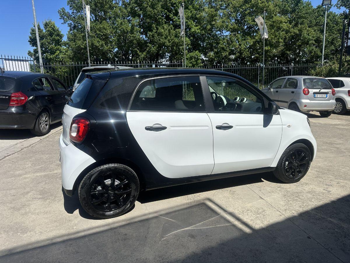 SMART Forfour 60 1.0 Black Passion