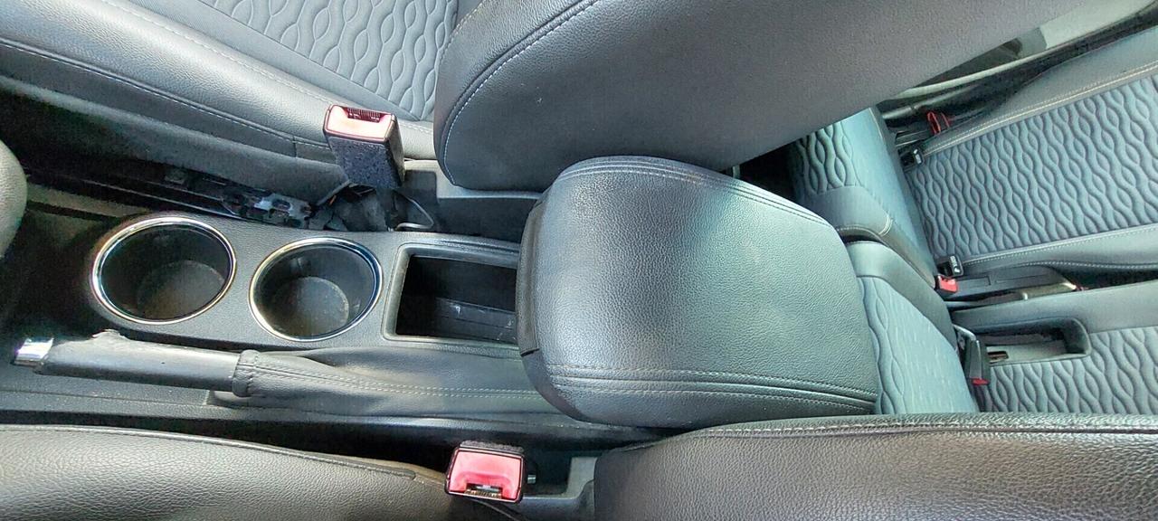 ZAFIRA 7 POSTI 1,6 METANO DI SERIE 150 CV COSMO NAVIGATORE SENSORI TELEFONO CRUISE CONTROL