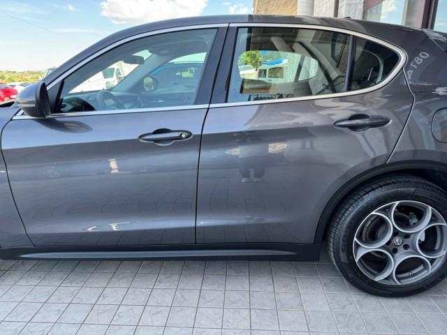 Alfa Romeo Stelvio 2.2 Turbo Diesel 180CV AT8 RWD Business