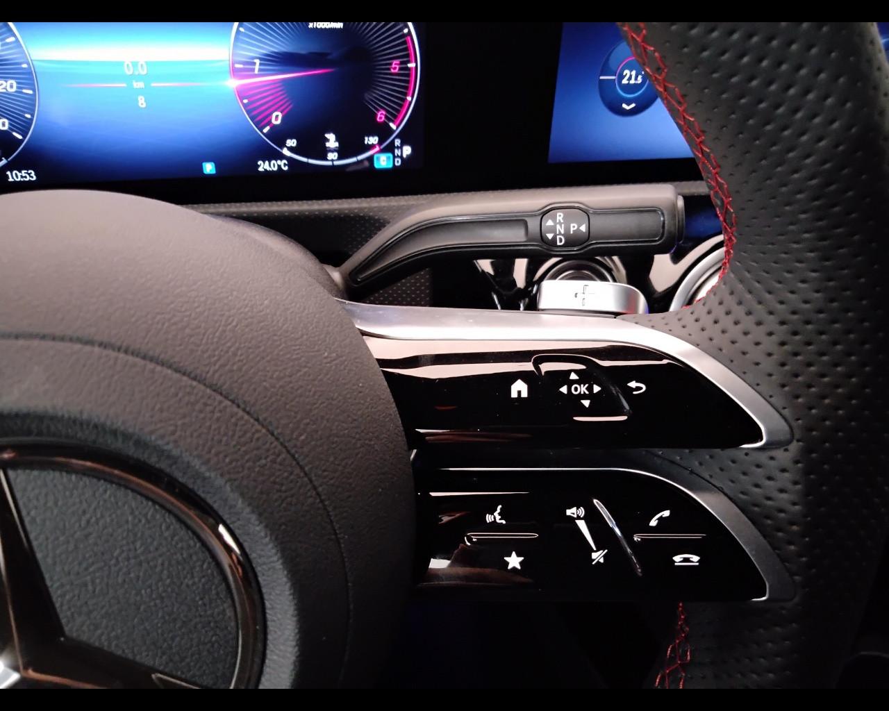 Mercedes-Benz Classe A - W177 2023 - A 180 d AMG Line Advanced Plus auto